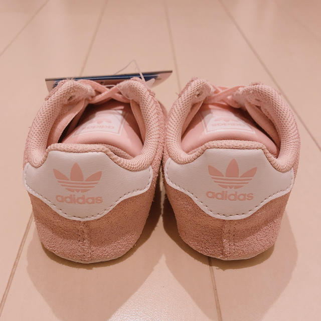 adidas 新品タグ付き☆アディダス ベビー ファーストシューズ 10cmの通販 by ゆまちゃん アディダス ベビーシューズ 12cm 可愛いピンク