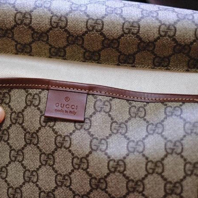 Gucci(グッチ)のGUCCI メンズのバッグ(メッセンジャーバッグ)の商品写真