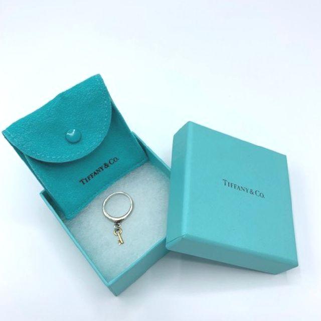 Tiffany & Co.(ティファニー)のティファニー　指輪　鍵チャーム　リング レディースのアクセサリー(リング(指輪))の商品写真