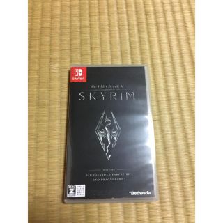 ニンテンドースイッチ(Nintendo Switch)のスカイリム skyrim Switch版(家庭用ゲームソフト)