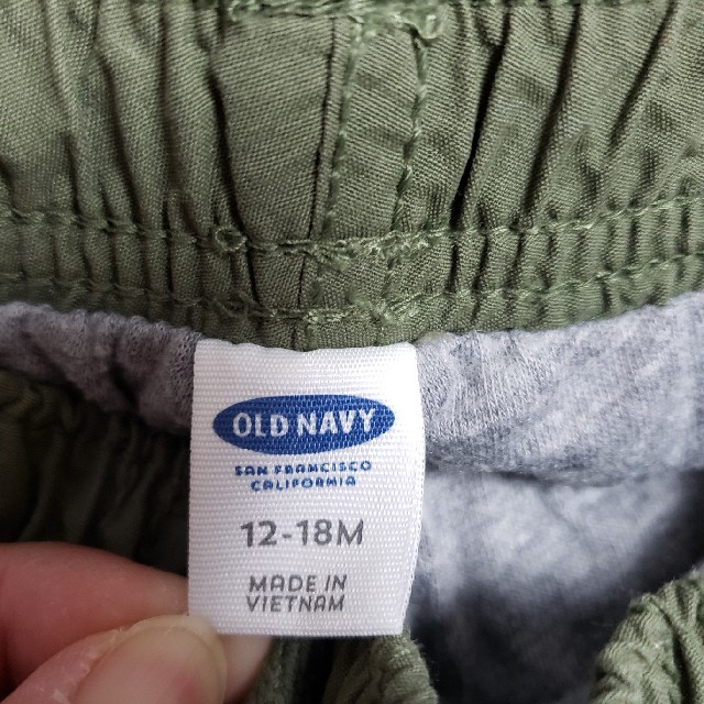 Old Navy(オールドネイビー)のOLD  NAVY カーゴパンツ 12-18M 80cm キッズ/ベビー/マタニティのベビー服(~85cm)(パンツ)の商品写真