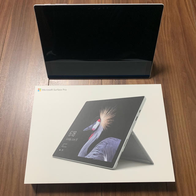 国内外の人気集結! LTE 世代) 5 (第 Pro Surface - Microsoft 256GB