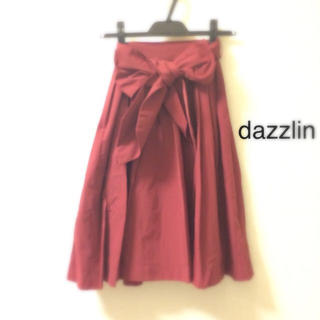 ダズリン(dazzlin)のdazzlin リボン付ミドル丈スカート(ひざ丈スカート)