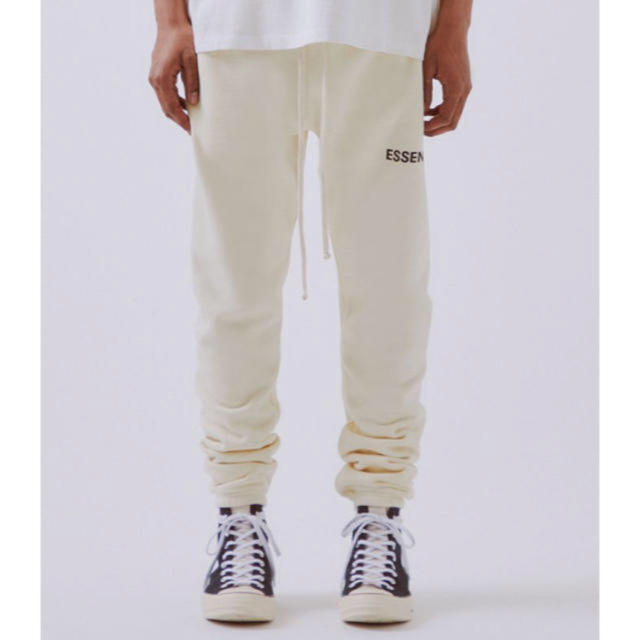 M FOG Essentials Sweatpants Cream