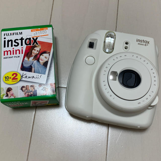 スマホ/家電/カメラチェキ 本体 フィルム セット instax mini8+