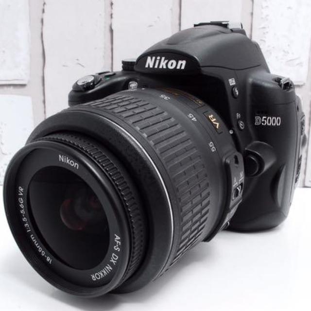 Nikon(ニコン)の★美品★Nikon D5000 レンズキット スマホ/家電/カメラのカメラ(デジタル一眼)の商品写真