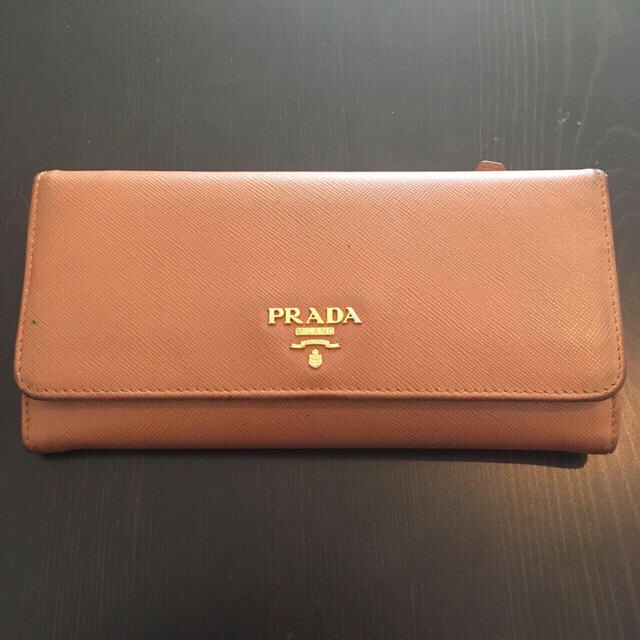 PRADA(プラダ)の最終値下！プラダ ♡美品サフィアーノ キャメル 長財布  レディースのファッション小物(財布)の商品写真