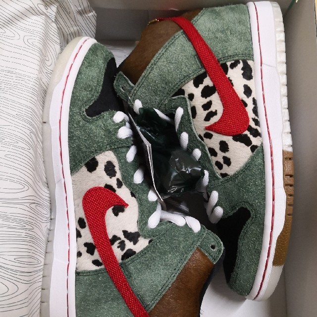 NIKE(ナイキ)の25.5 NIKE SB DUNK HIGH DOG WALKER メンズの靴/シューズ(スニーカー)の商品写真