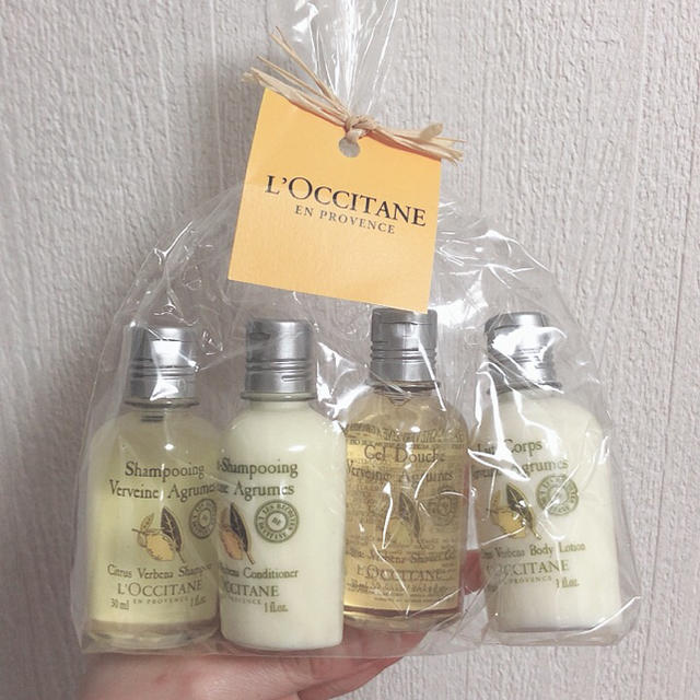 L'OCCITANE(ロクシタン)の最終値下げ❗️ロクシタン アメニティセット コスメ/美容のヘアケア/スタイリング(シャンプー)の商品写真