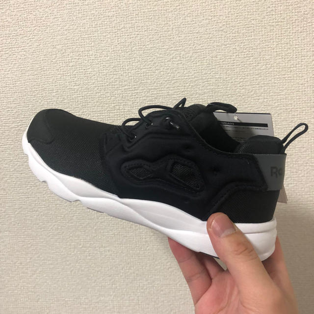 Reebok(リーボック)のリーボックReebok子供Furylite 20センチ 黒 キッズ/ベビー/マタニティのキッズ靴/シューズ(15cm~)(スニーカー)の商品写真