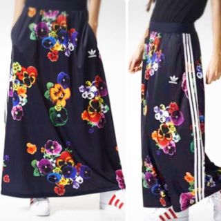 adidas パンジー柄 花柄 ロングスカート - ロングスカート