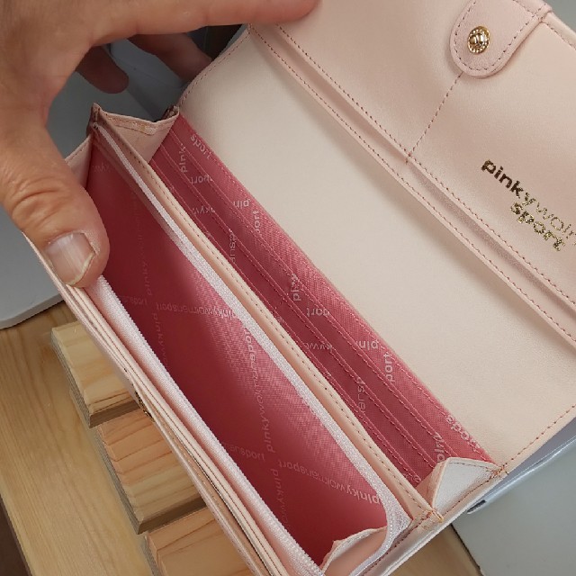 pinky wolman - 新品未使用、pinky'wolman'sport、長財布、ふた pinky wolman - 新品未使用、pinky'wolman'sport、長財布、ふた
