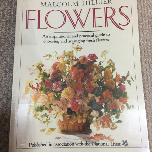 洋書 FLOWERS エンタメ/ホビーの本(洋書)の商品写真