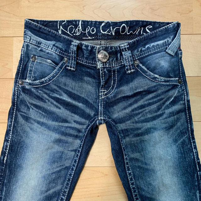 RODEO CROWNS(ロデオクラウンズ)のロデオクラウンズ スキニーデニム size24  V24 レディースのパンツ(スキニーパンツ)の商品写真