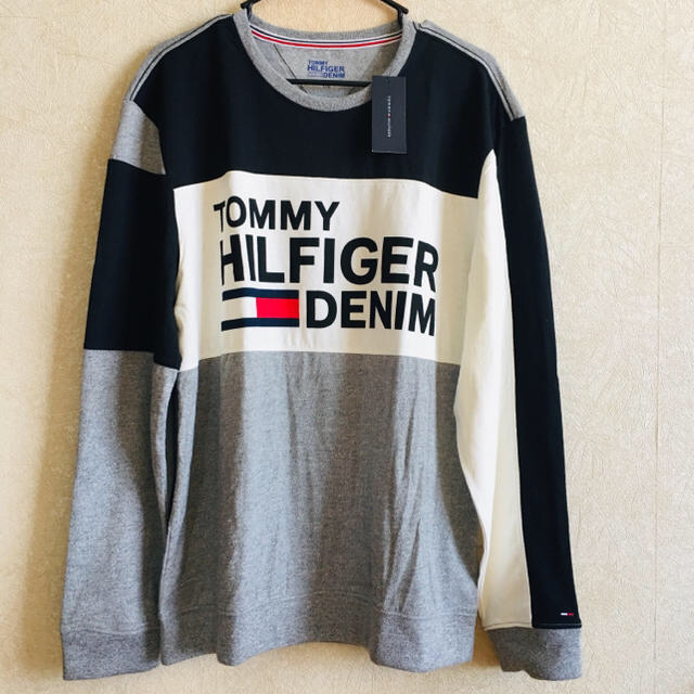 TOMMY HILFIGER(トミーヒルフィガー)のうめ吉様専用★Tommy Hilfigerロゴプリント切り替えストリート系ロンT メンズのトップス(Tシャツ/カットソー(七分/長袖))の商品写真