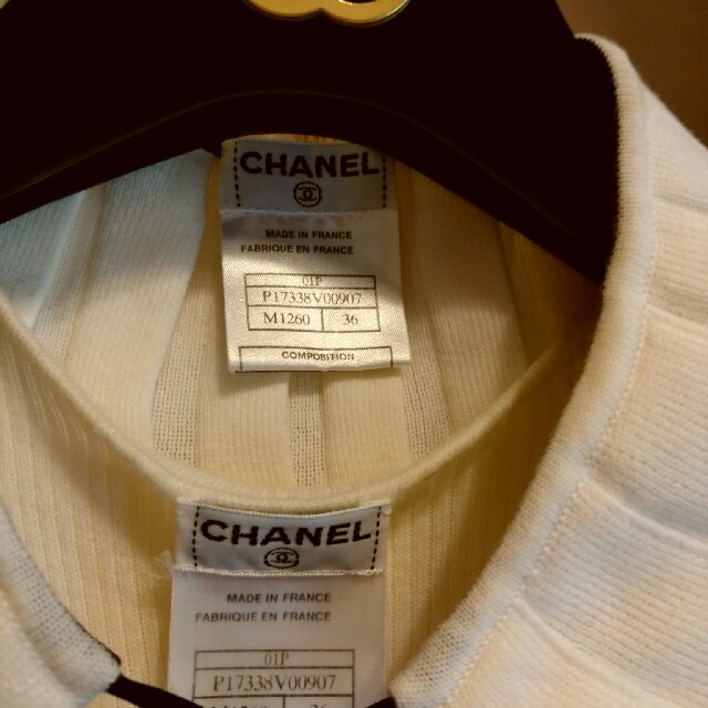 CHANEL(シャネル)のシャネル　カメリア　ノースリーブ レディースのトップス(タンクトップ)の商品写真