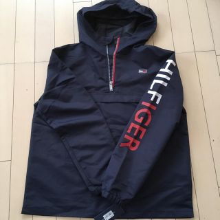 トミーヒルフィガー(TOMMY HILFIGER)の新品タグつき トミー ロゴアウター Tommy ウィンドブレーカー(ナイロンジャケット)