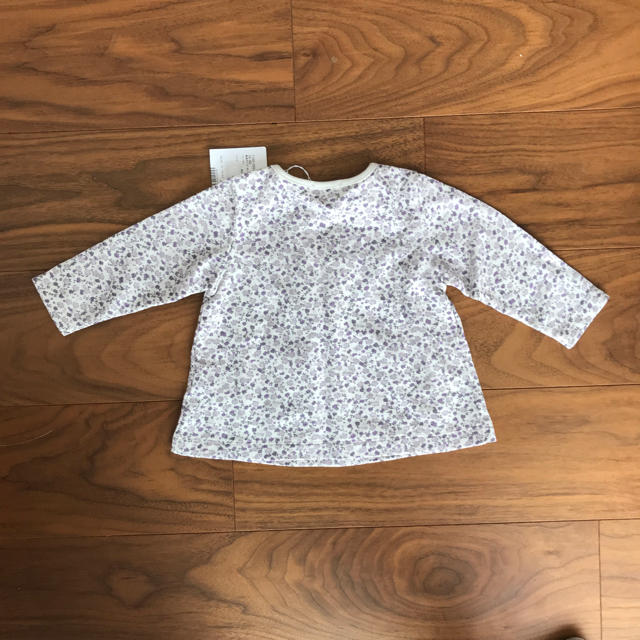 BeBe(ベベ)のbebe ロンT 80 新品 キッズ/ベビー/マタニティのベビー服(~85cm)(Ｔシャツ)の商品写真