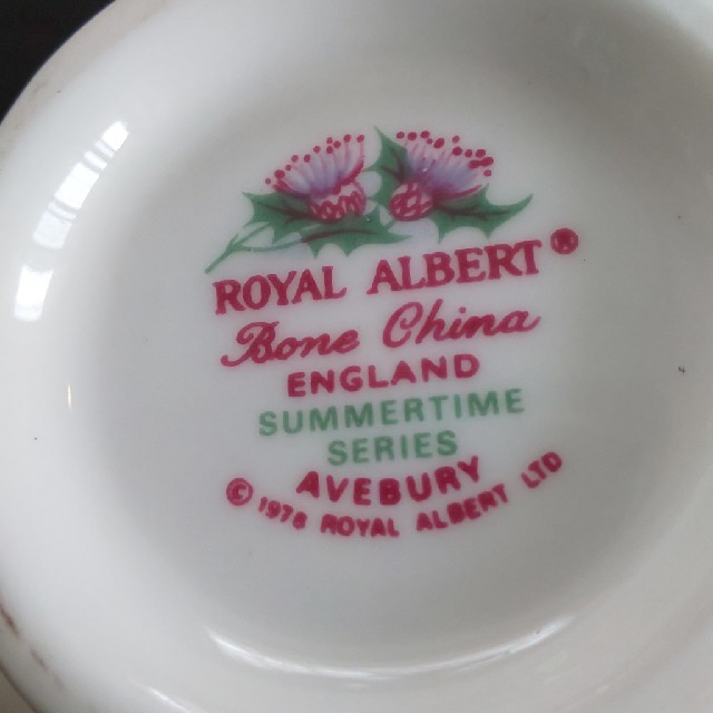 ROYAL ALBERT(ロイヤルアルバート)のカップ インテリア/住まい/日用品のキッチン/食器(グラス/カップ)の商品写真