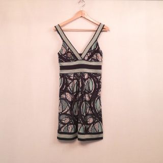 ビーシービージーマックスアズリア(BCBGMAXAZRIA)のBCBG MAXAZRIA ワンピース used(ひざ丈ワンピース)