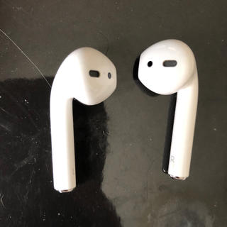 アップル(Apple)のairpods 両耳 片耳(ヘッドフォン/イヤフォン)