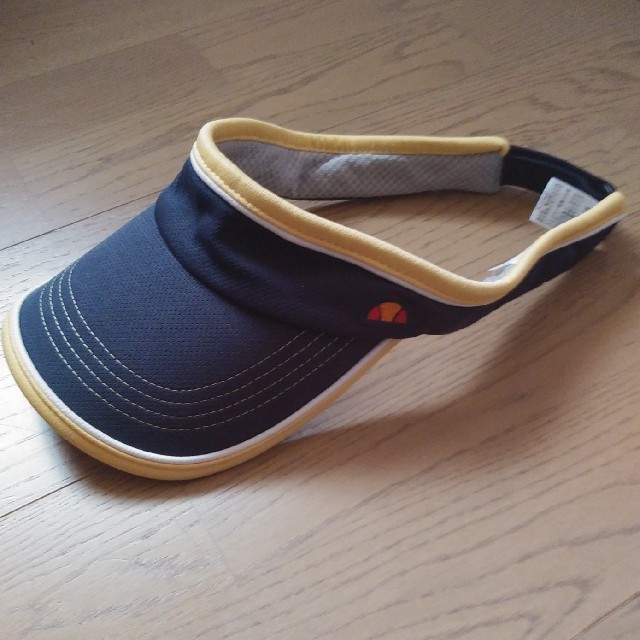 ellesse(エレッセ)のエレッセ　サンバイザー スポーツ/アウトドアのテニス(ウェア)の商品写真