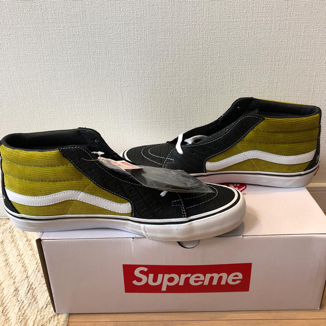 Supreme(シュプリーム)の【ふみそ様専用】シュプリーム バンス SK8-Mid Pro メンズの靴/シューズ(スニーカー)の商品写真