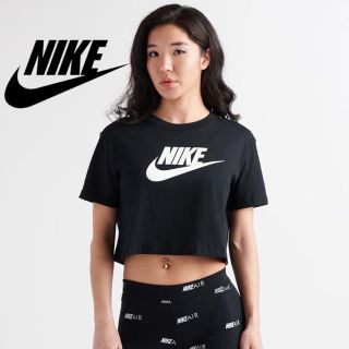 ナイキ(NIKE)の【新品】NIKE  Swooshロゴ クロップド丈 半袖トップスXS(Tシャツ(半袖/袖なし))