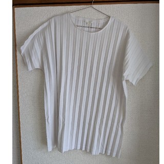 コス(COS)のCOS プリーツシャツ(シャツ/ブラウス(半袖/袖なし))