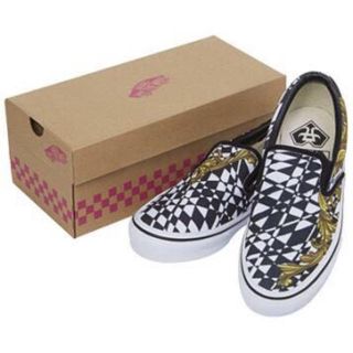 「 浜崎あゆみ VANSコラボスリッポン 」に近い商品