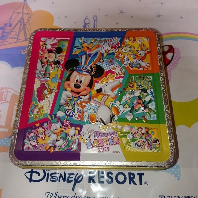 Disney(ディズニー)のえび0523様専用☆ディズニー イースター 2019 チョコレートクランチ 食品/飲料/酒の食品(菓子/デザート)の商品写真