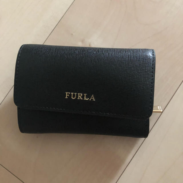 FURLA 折りたたみ財布