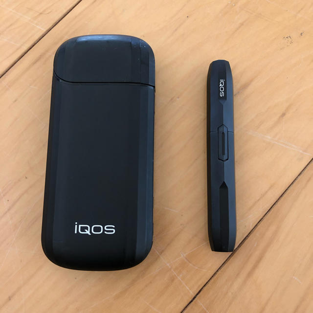 IQOS(アイコス)の【セール中！】iQOS 初期生産品 メンズのファッション小物(タバコグッズ)の商品写真