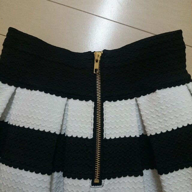 DURAS(デュラス)の月末タイムセール レディースのスカート(ひざ丈スカート)の商品写真