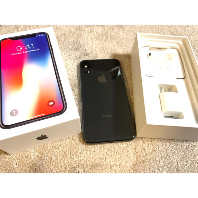 iPhone - 美品！SIMフリー！iPhone X 64GBの通販 by 響's shop｜アイフォーンならラクマ