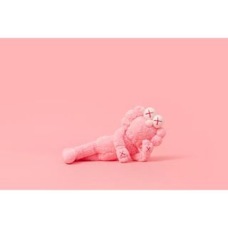 アンダーカバー(UNDERCOVER)の世界限定3000体 KAWS BFF LIMITED PLUSH PINK(ぬいぐるみ)