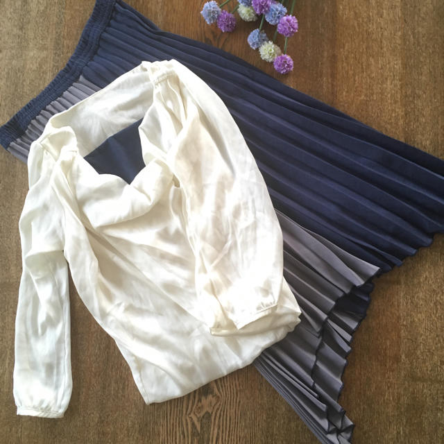 antiqua(アンティカ)のバイカラーロングスカート＆7分袖ドレープカットソー レディースのスカート(ロングスカート)の商品写真