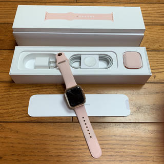 アップルウォッチ(Apple Watch)のApple Watch4 40㎜ ピンクゴールド GPS(腕時計(デジタル))