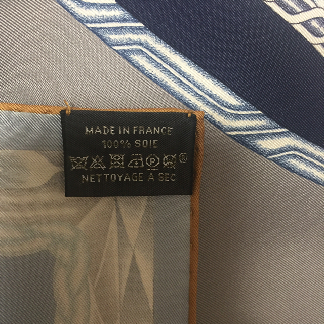 Hermes(エルメス)の本物✨エルメスのスカーフです(^-^) レディースのファッション小物(バンダナ/スカーフ)の商品写真
