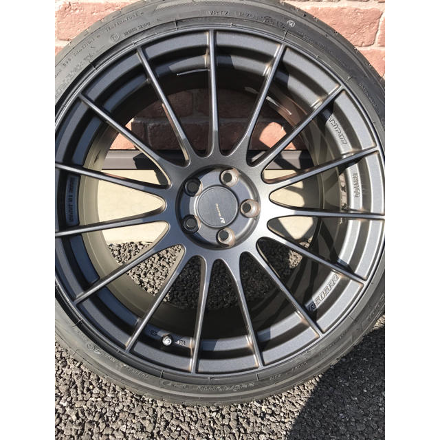 エンケイRS05RR 8.5J×2本  9.5J×2本  タイヤセット