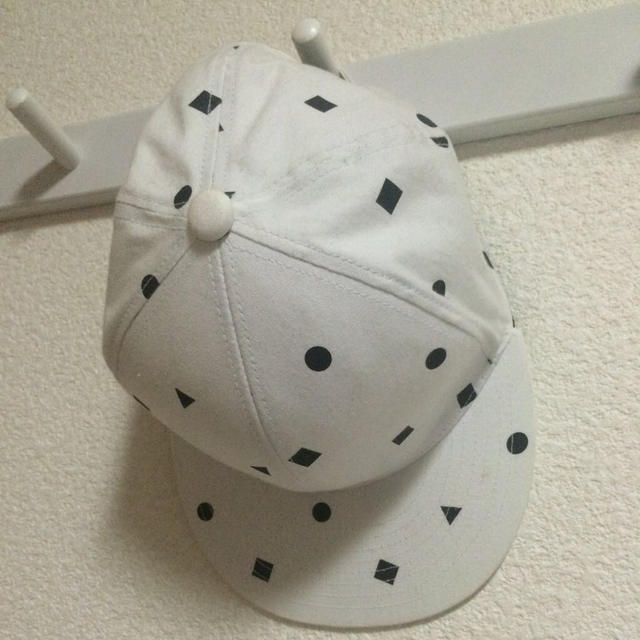 i(アイ)のi ikumi キャップ ◯△□ レディースの帽子(キャップ)の商品写真