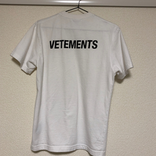 バレンシアガ(Balenciaga)のvetements staff Ｔシャツ(Tシャツ/カットソー(半袖/袖なし))