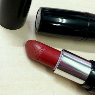 エイボン(AVON)のエイボンリップ💄１(口紅)