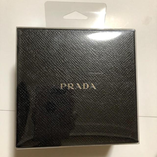 PRADA(プラダ)のタイモモ様専用 スマホ/家電/カメラのオーディオ機器(ヘッドフォン/イヤフォン)の商品写真