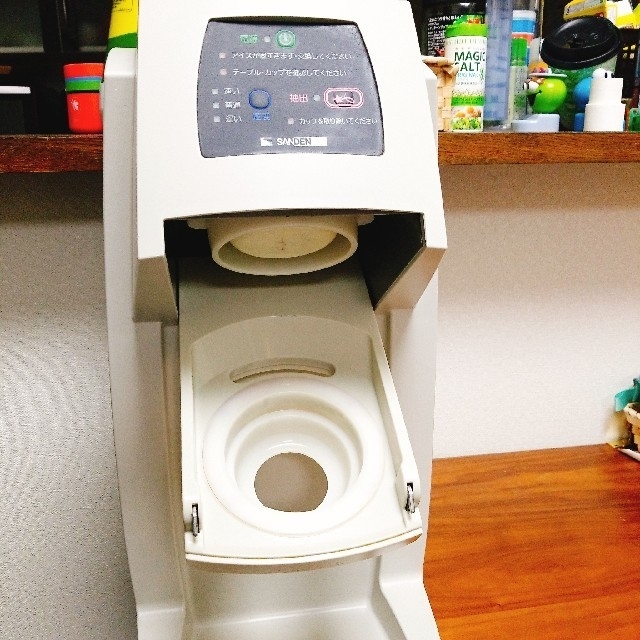 サンデン ソフトクリームマシン(スジャータ) サンデン ソフトクリームマシン(スジャータ)