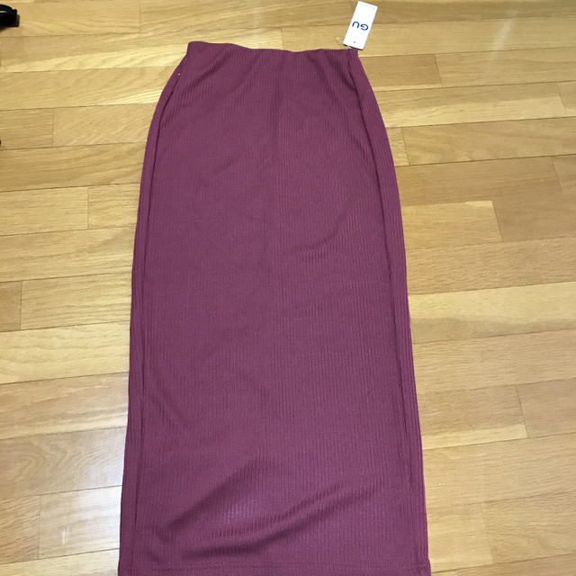 GU(ジーユー)のリブナローミディスカート（ピンク 未使用） レディースのスカート(ロングスカート)の商品写真