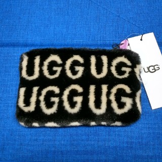 アグ(UGG)の【新品】UGG  アグ  ポーチ ♡SMALL ZIP POUCH UGG(ポーチ)
