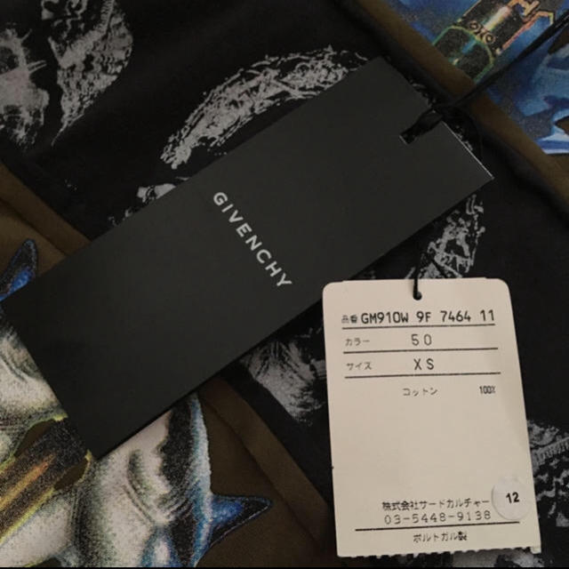 GIVENCHY(ジバンシィ)のジバンシイ GIVENCHY シャツ 専用 メンズのトップス(Tシャツ/カットソー(半袖/袖なし))の商品写真