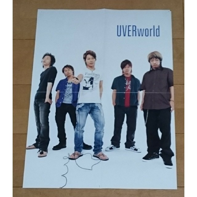 UVERworldポスター2枚 エンタメ/ホビーのタレントグッズ(ミュージシャン)の商品写真