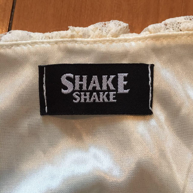 SHAKE SHAKE(シェイクシェイク)のレース切り替えワンピース レディースのワンピース(ミニワンピース)の商品写真